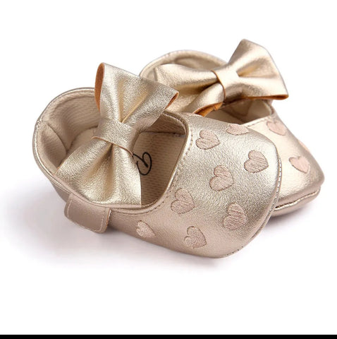 Hearty Bow Shoes