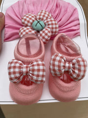 Bow Cap with Booties