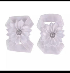 Flower stone barefoot