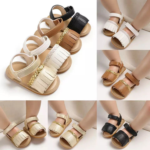 Leather fring Sandal