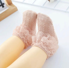 Frill socks