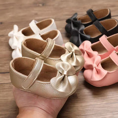 Butterfly bow shoes