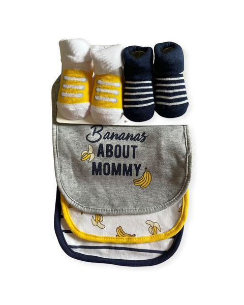5pcs set/ 3 bibs+ 2 socks