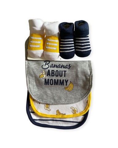 5pcs set/ 3 bibs+ 2 socks